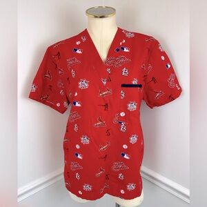 MLB St. Louis Cardinals Baseball Red Scrubs Top | Size Small